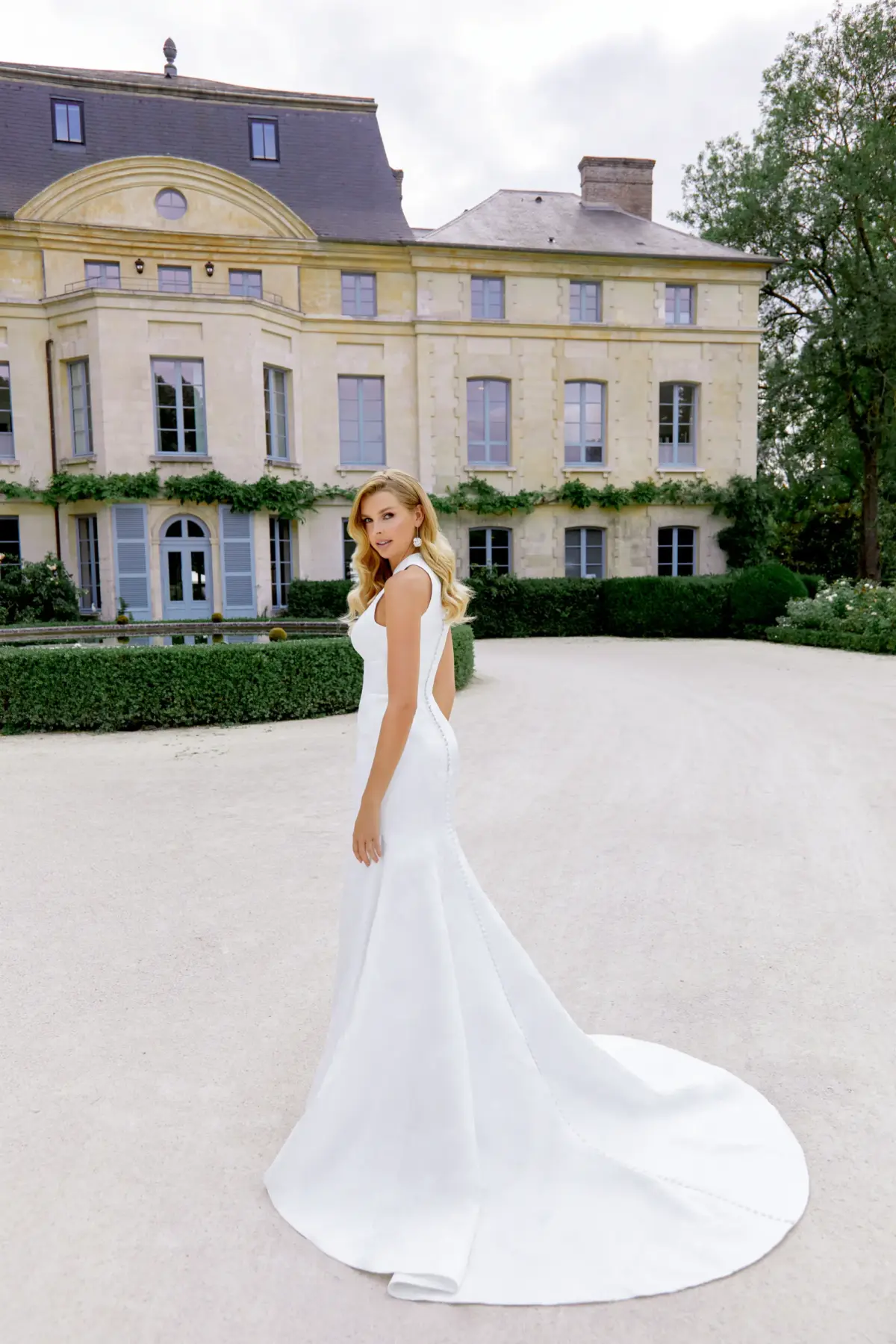 44512 FB D Sincerity Bridal