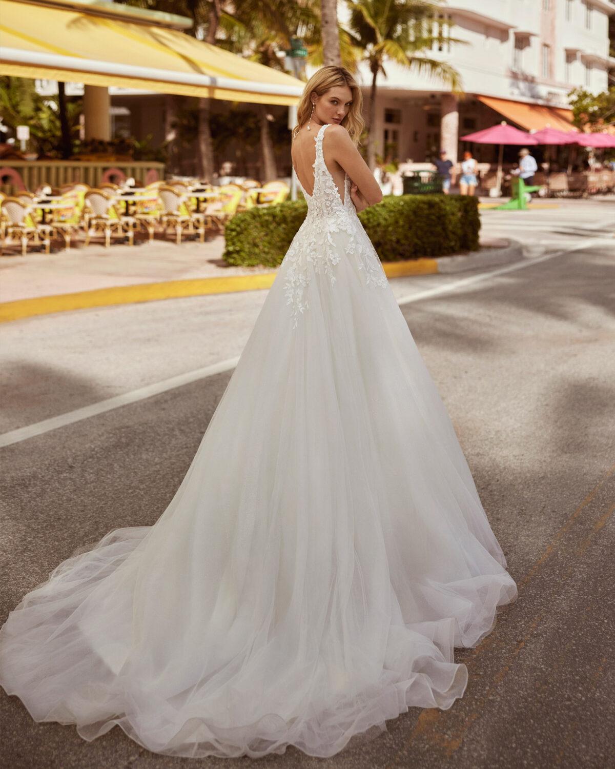 8S34 CHAROL LUNA NOVIAS 2