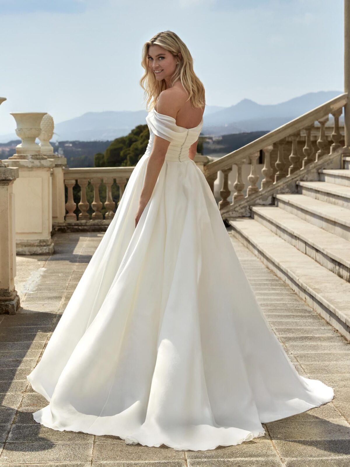 ainsley - pronovias
