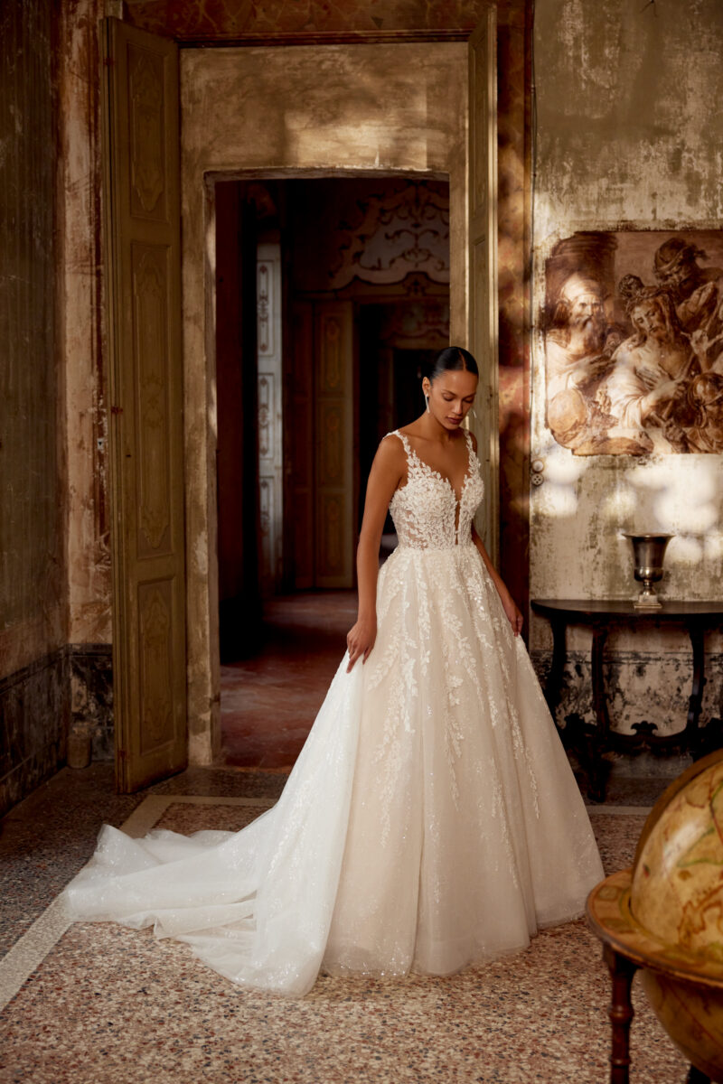 88458 Kendra FF Justin Alexander 2