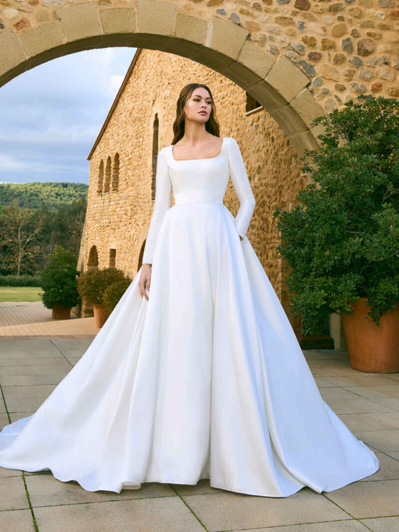 VIVIANITA WHITE ONE